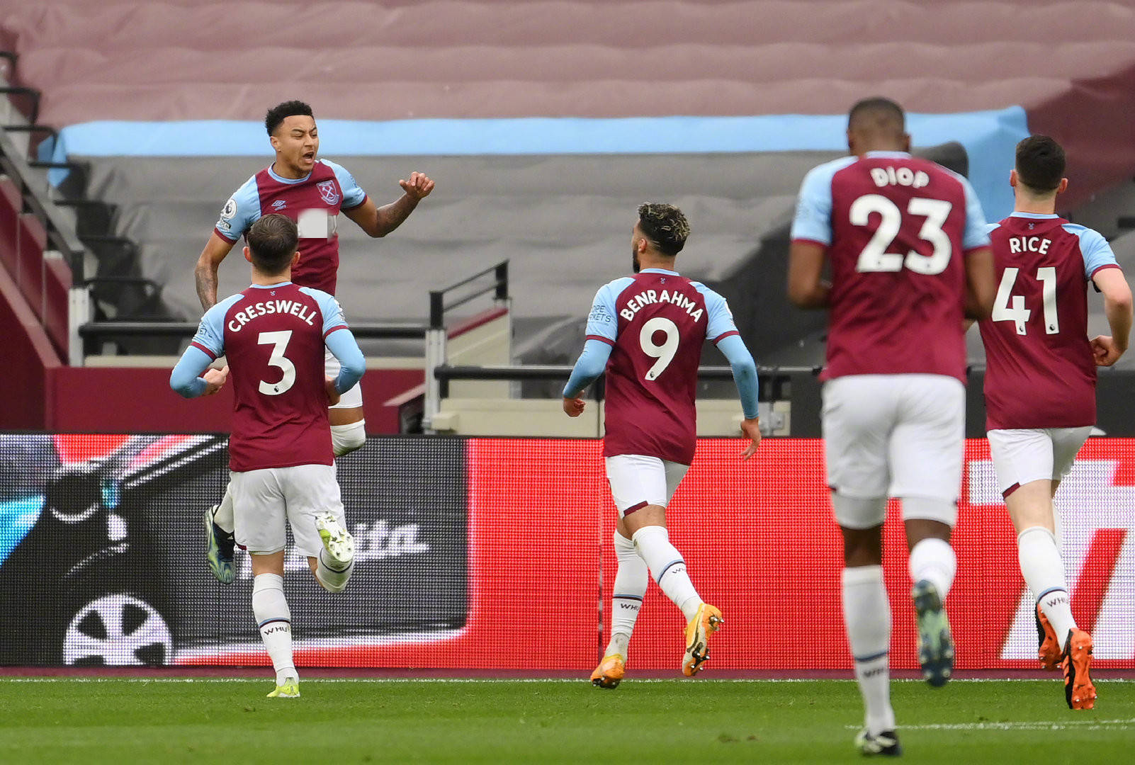 己的辉煌篇 己的辉煌篇